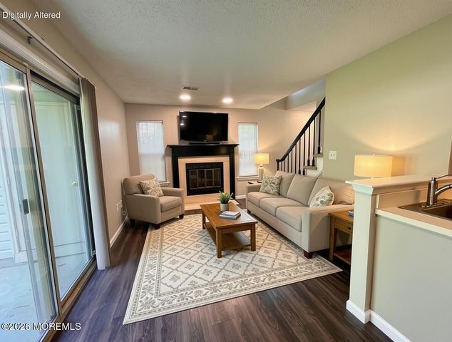 2 Whistler Drive 8, Freehold, NJ 07728