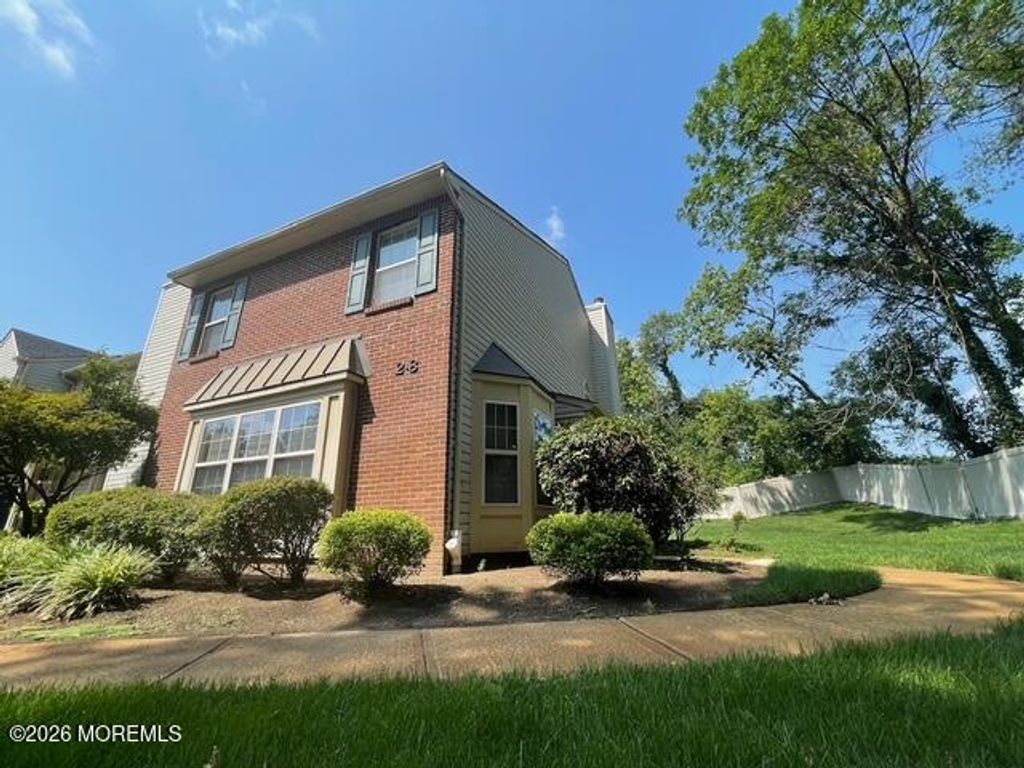 2 Whistler Drive 8, Freehold, NJ 07728