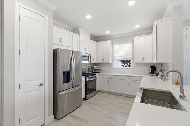 16255 SAN DONATO PLACE, Bradenton, FL 34211