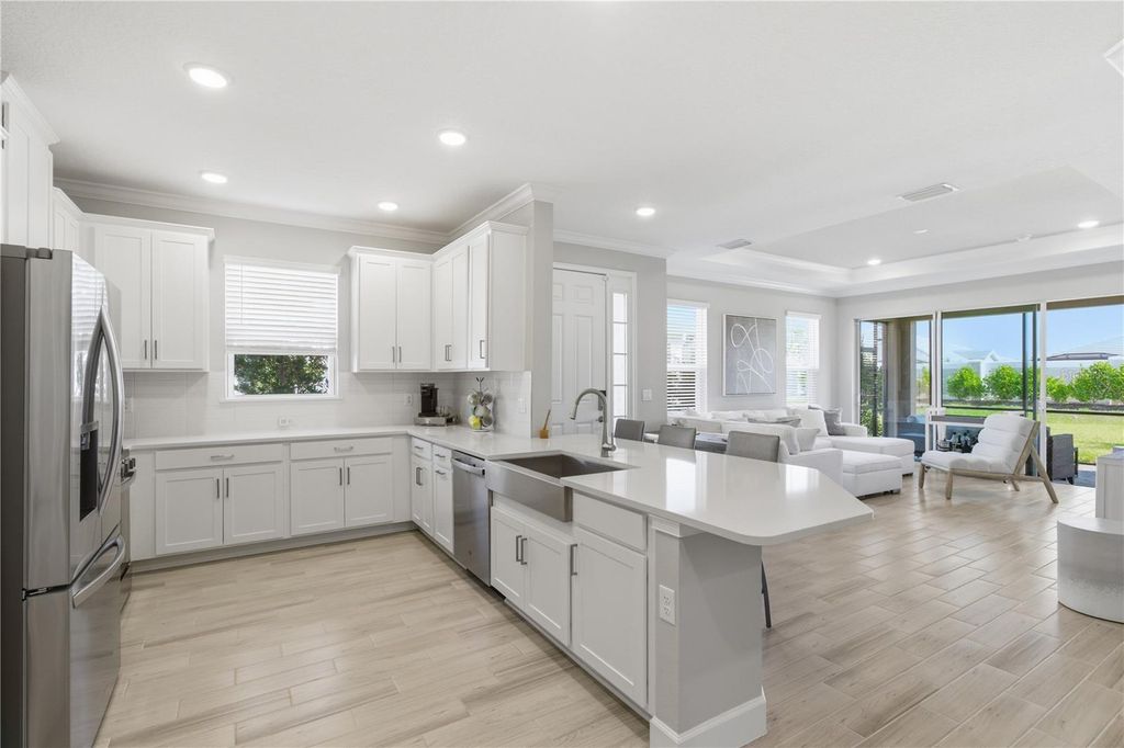 Image 17 of property listing at 16255 SAN DONATO PLACE, Bradenton, FL 34211