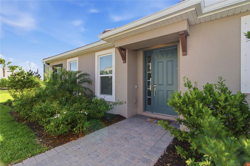 Image 3 of property listing at 16255 SAN DONATO PLACE, Bradenton, FL 34211