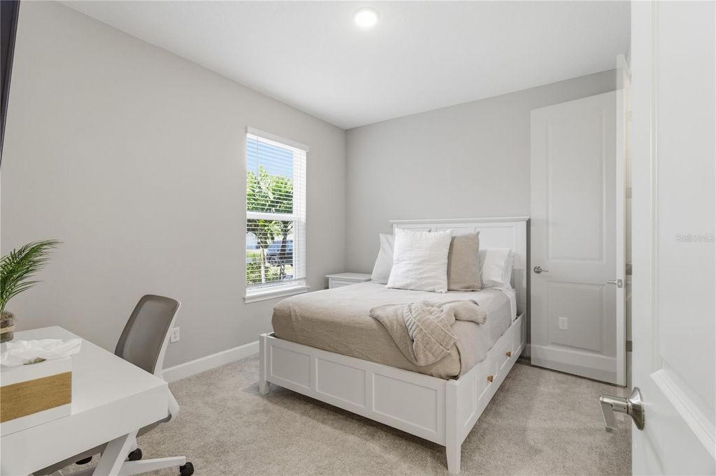 Image 29 of property listing at 16255 SAN DONATO PLACE, Bradenton, FL 34211