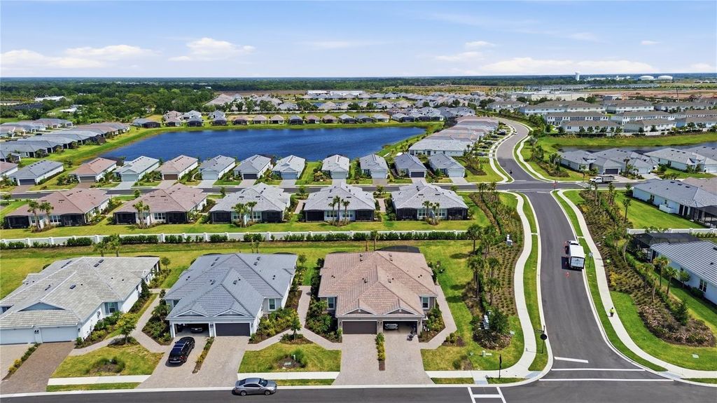 Image 36 of property listing at 16255 SAN DONATO PLACE, Bradenton, FL 34211