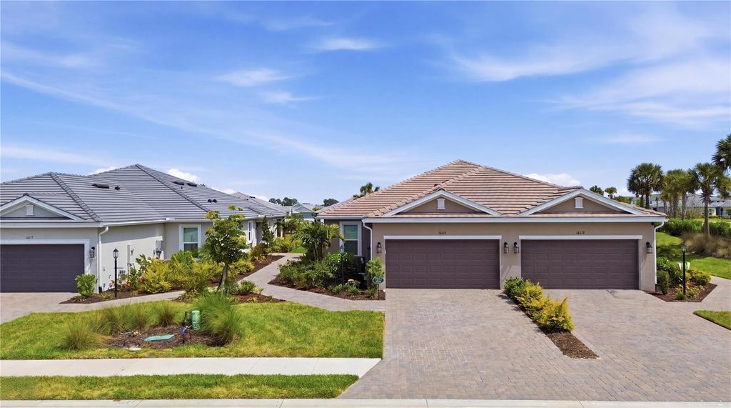 Image 37 of property listing at 16255 SAN DONATO PLACE, Bradenton, FL 34211