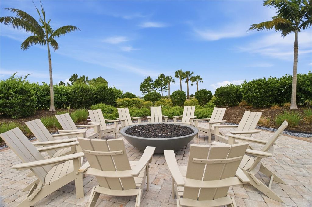 Image 70 of property listing at 16255 SAN DONATO PLACE, Bradenton, FL 34211