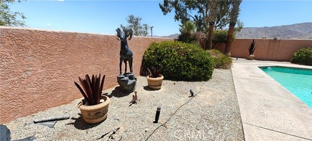 6144 Carodean, Twentynine Palms, CA 92277