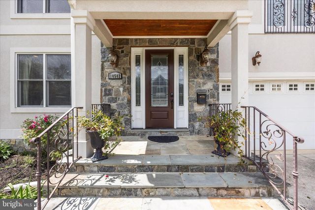 10502 PARKWOOD DR, Kensington, MD 20895