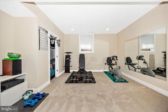 10502 PARKWOOD DR, Kensington, MD 20895
