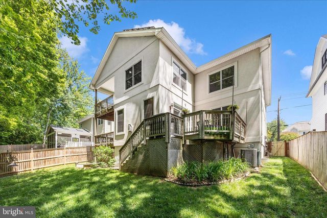 10502 PARKWOOD DR, Kensington, MD 20895