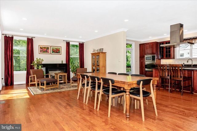 10502 PARKWOOD DR, Kensington, MD 20895