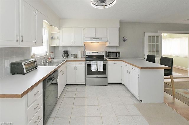 7330 Lalanda Drive, Lewisville, NC 27023