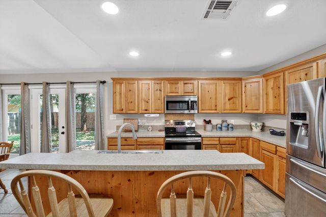 629 Birch LN, Cottonwood Shores, TX 78657