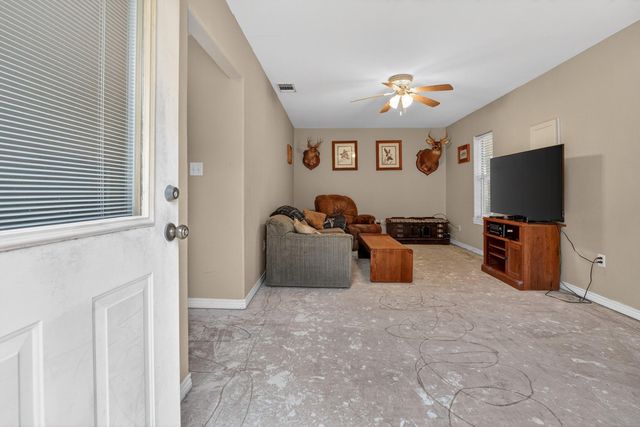 629 Birch LN, Cottonwood Shores, TX 78657