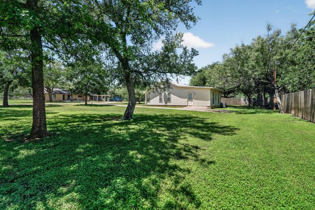 629 Birch LN, Cottonwood Shores, TX 78657