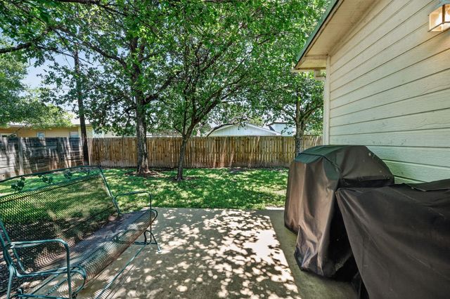 629 Birch LN, Cottonwood Shores, TX 78657