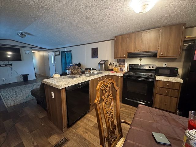 333775 Oak Hollow Drive, Wellston, OK 74881