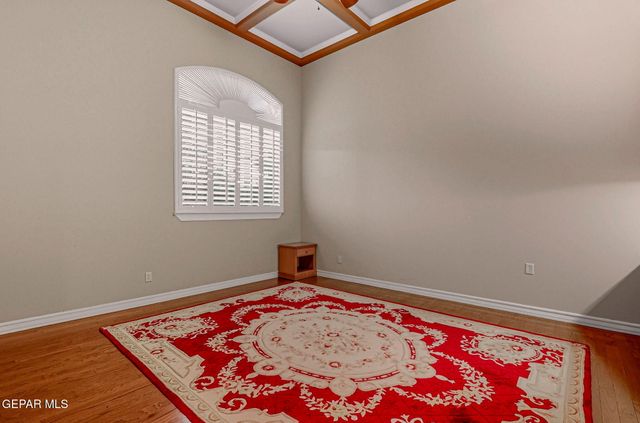 5512 WOODFIELD Drive, El Paso, TX 79932