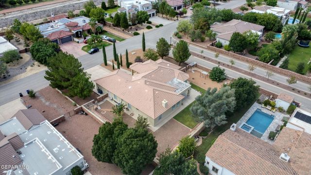 5512 WOODFIELD Drive, El Paso, TX 79932