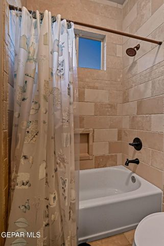 5512 WOODFIELD Drive, El Paso, TX 79932