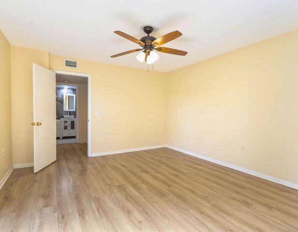 2229 22nd Way, West Palm Beach, FL 33407