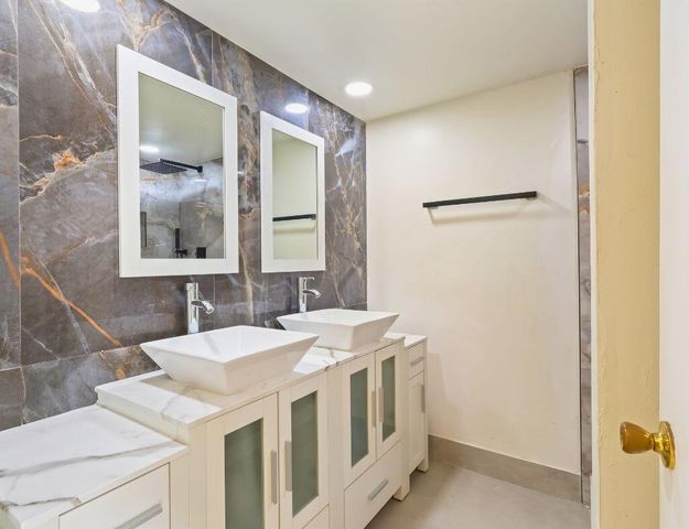 2229 22nd Way, West Palm Beach, FL 33407