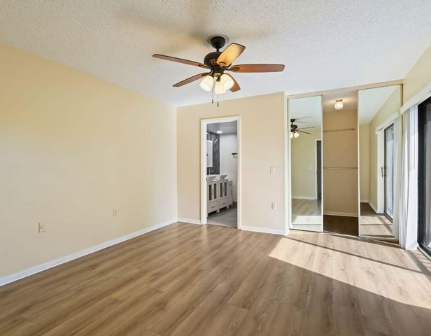 2229 22nd Way, West Palm Beach, FL 33407