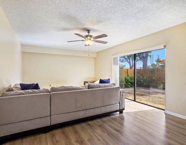 2229 22nd Way, West Palm Beach, FL 33407