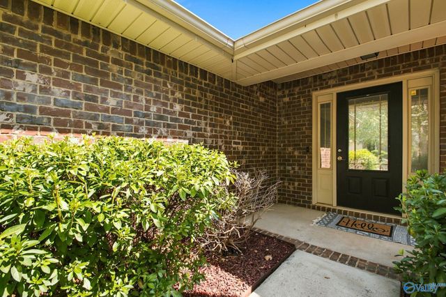 729 Willow Shoals Drive SW, Madison, AL 35756