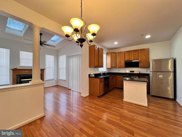 13107 DIAMOND HILL DR, Germantown, MD 20874