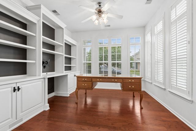 613 Handel Lane, Woodstock, IL 60098