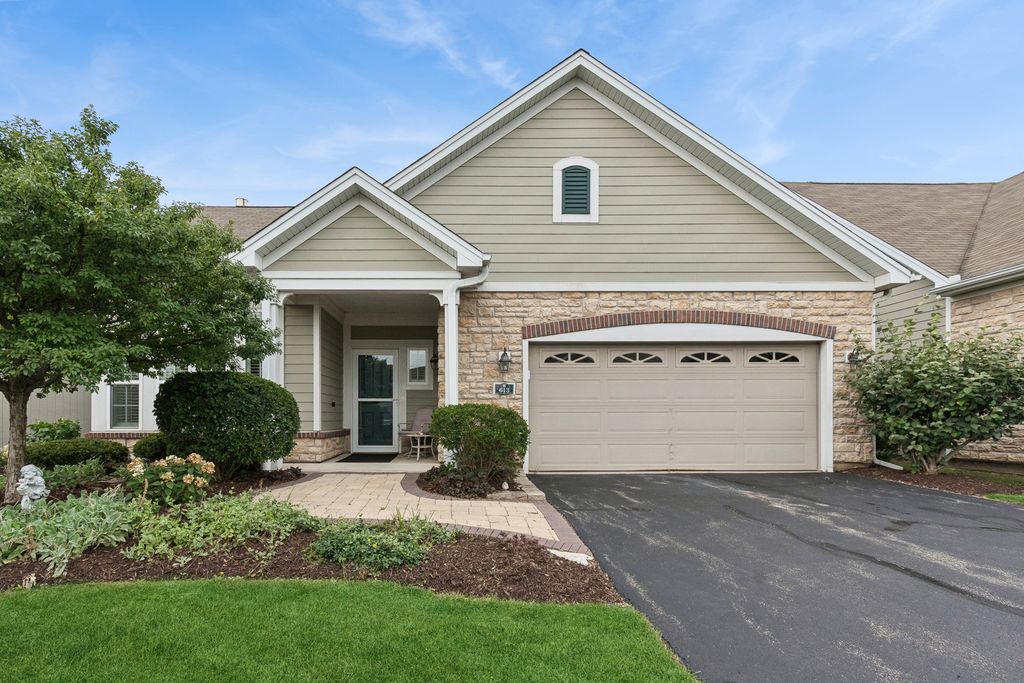 613 Handel Lane, Woodstock, IL 60098