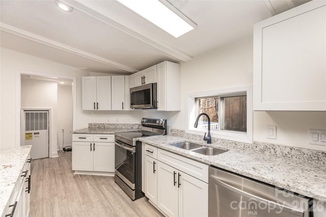 130 Old Lowesville Road, Stanley, NC 28164