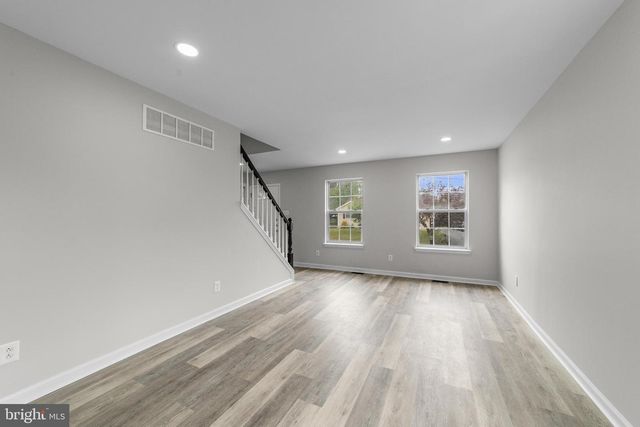 33 TRILBY, Westville, NJ 08093