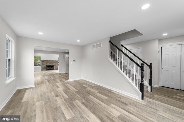 33 TRILBY, Westville, NJ 08093
