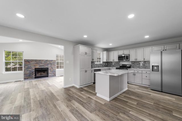 33 TRILBY, Westville, NJ 08093