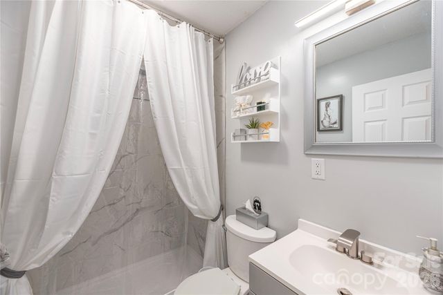 3415 Conleys Creek Road, Whittier, NC 28789