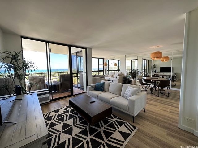 322 Aoloa Street 1711, Kailua, HI 96734