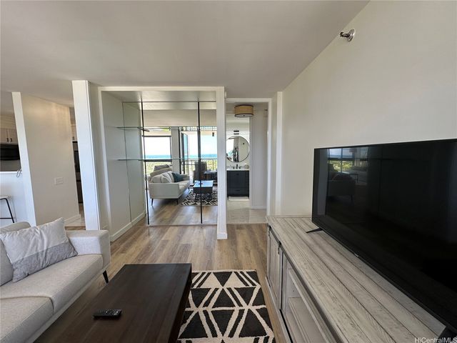 322 Aoloa Street 1711, Kailua, HI 96734