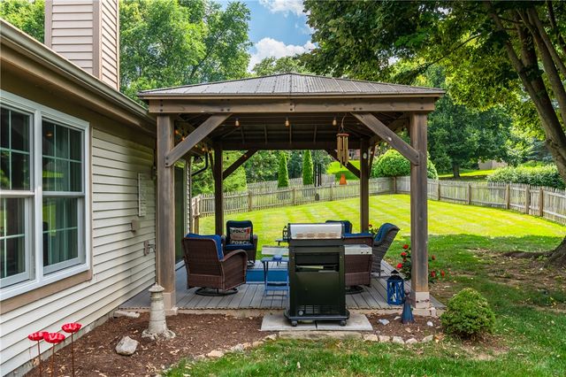 563 Breckenridge Way, Beavercreek, OH 45430