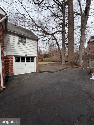 219 FARWOOD RD, Wynnewood, PA 19096