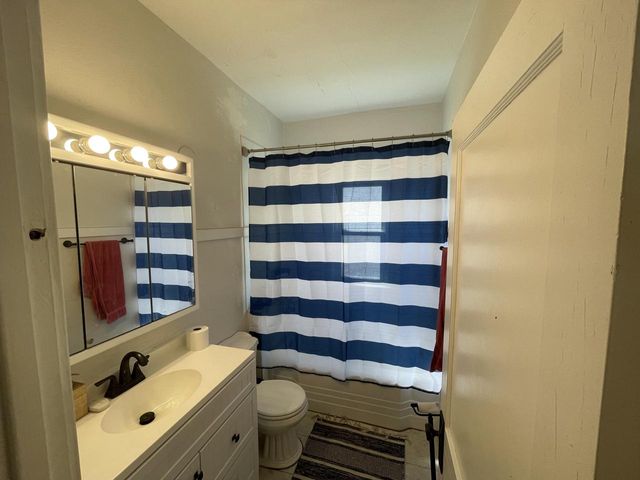 7605 22nd AVENUE, Kenosha, WI 53143