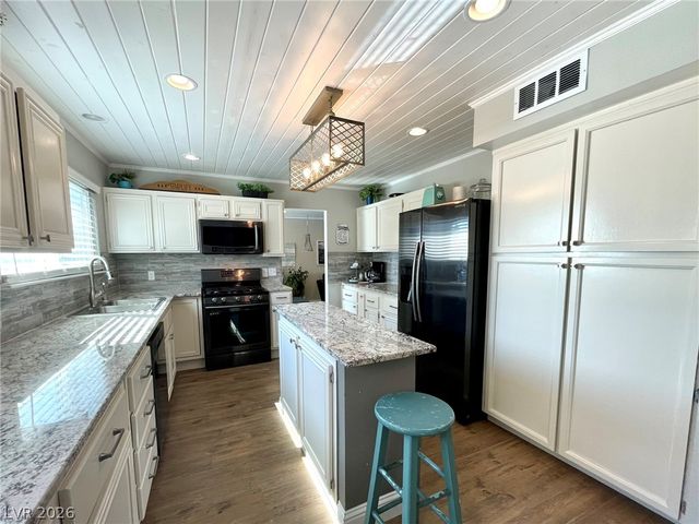 2246 Windsor Drive, Henderson, NV 89014