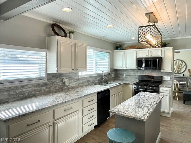 2246 Windsor Drive, Henderson, NV 89014