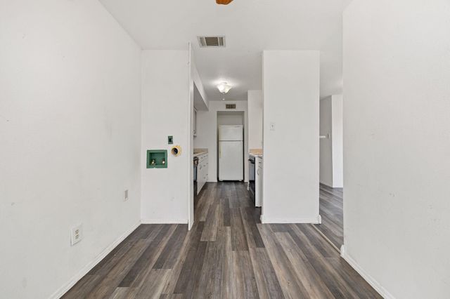 4159 Steck Ave 235, Austin, TX 78759