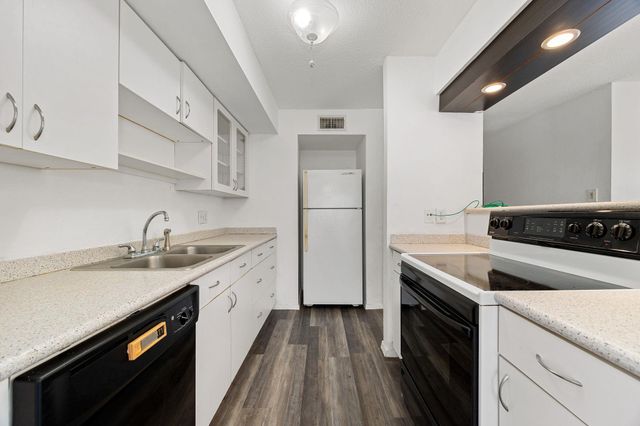 4159 Steck Ave 235, Austin, TX 78759