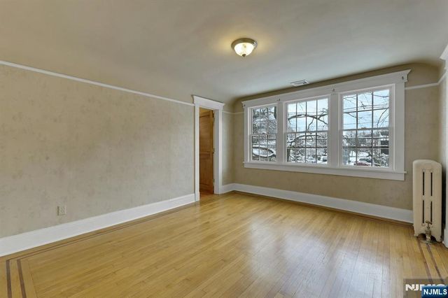 314 Knickerbocker Road, Tenafly, NJ 07670