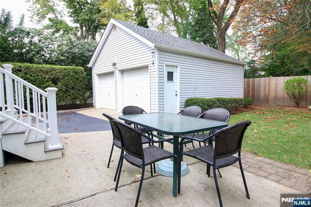 314 Knickerbocker Road, Tenafly, NJ 07670