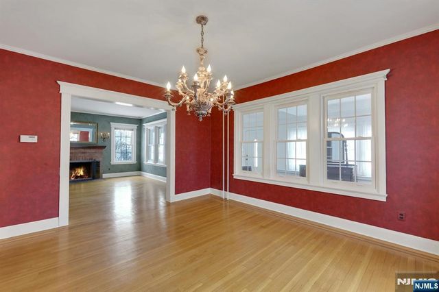 314 Knickerbocker Road, Tenafly, NJ 07670