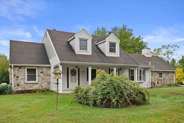 9370 S 46th STREET, Franklin, WI 53132