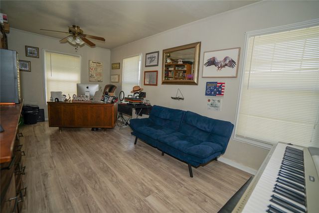 2026 S Hampton Road, Glenn Heights, TX 75154